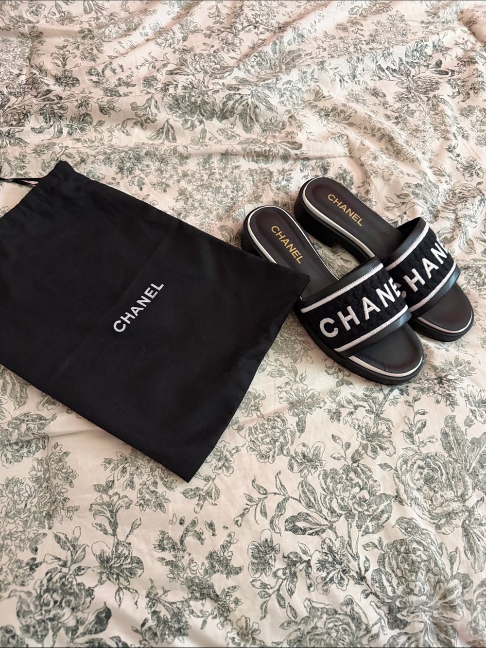 CHANEL Black and White Logo Slide Sandals - Picture 6 of 6